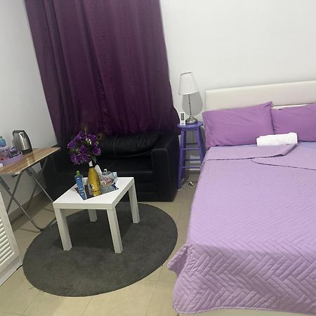 The Purple Place Lejlighed Abu Dhabi Eksteriør billede